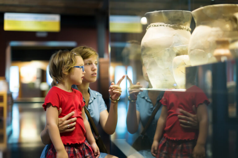 • CosmoCaixa Science Museum