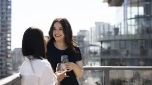 בר גג עם נוף פנורמי